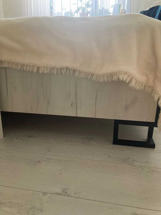 Двуспальная кровать 160*200