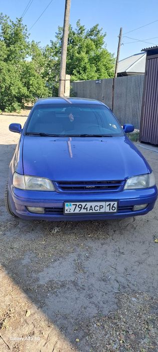 Продам Таёта Карина