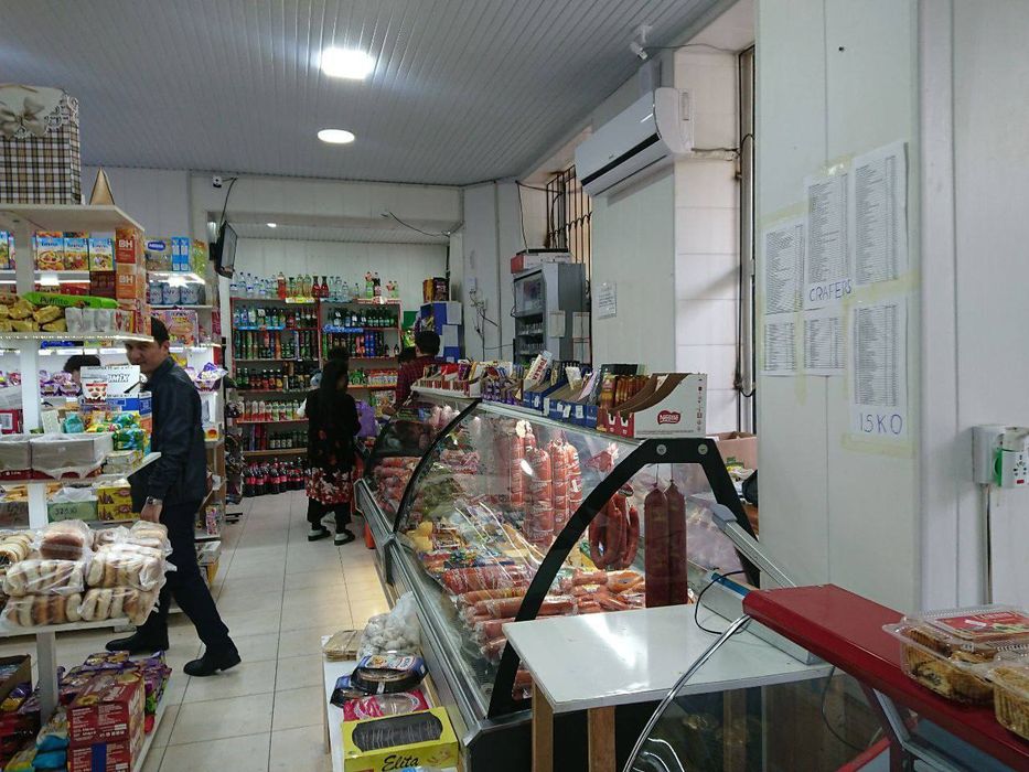 Продаётся нежилое помещение 1 линия вдоль дороги. Магазин