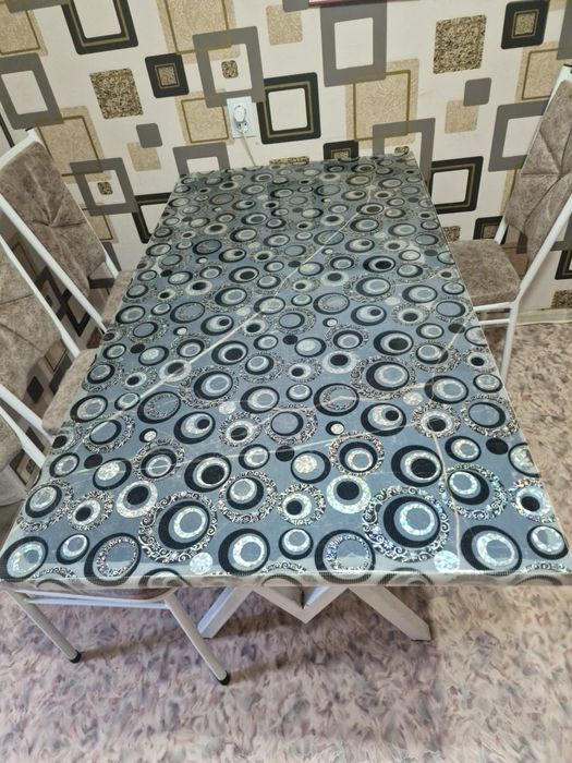 Продам стол обеденный 150/80