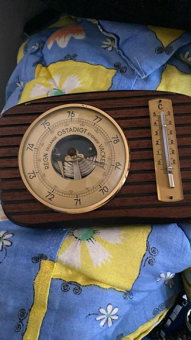 Barometru cu termometru