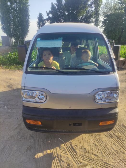 Дамас сотилади  бензин