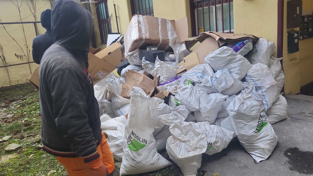 Decopertări gresie faianta demolari și transport moloz