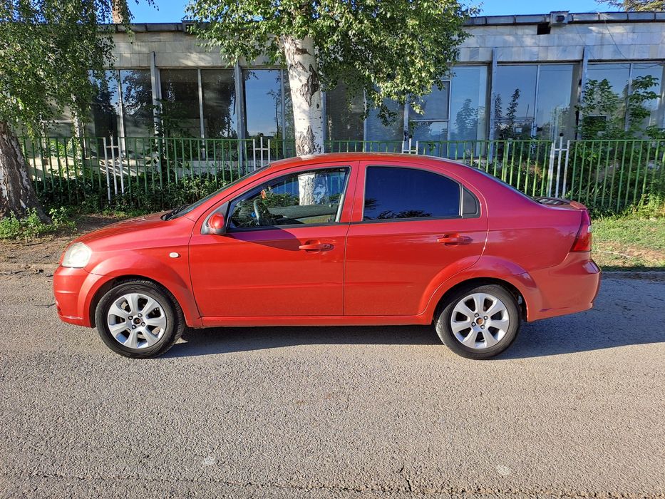 Шевролет Авео  Бензин