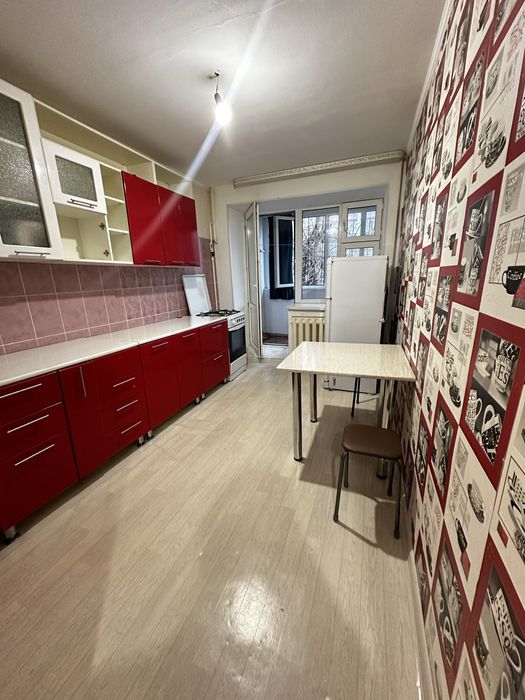 1 бөлмелі пәтер ұзақ мерзімге жалға беріледі.