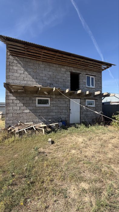 Продается дом с гаражом