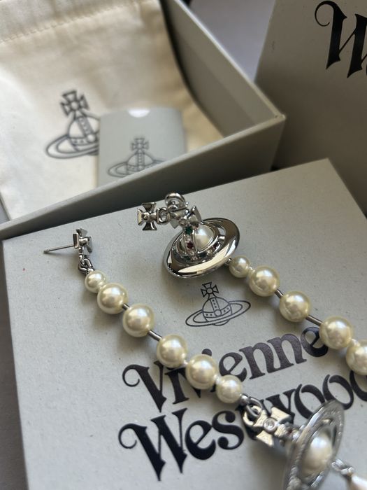 Обеци - Vivienne Westwood / Broken Pearl Earrings / Silver Model