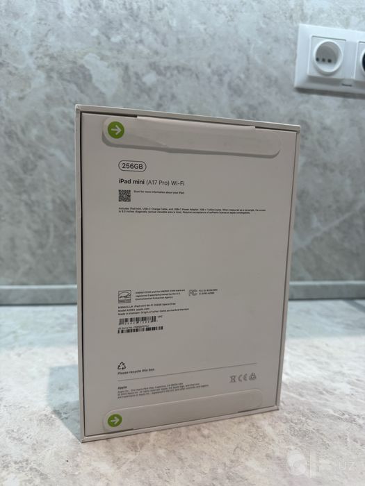 Ipad mini 7 NEW 256GB WiFi