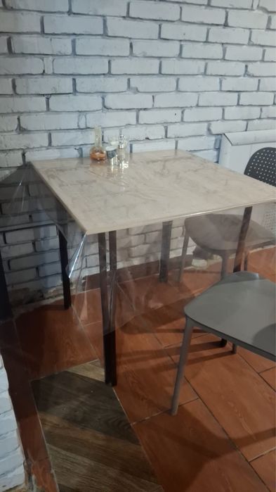 Стулья,столы,камеры