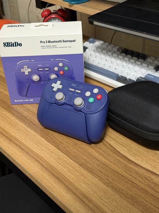 8BitDo Pro 3 Bluetooth Gamepad — как новый + подарки
