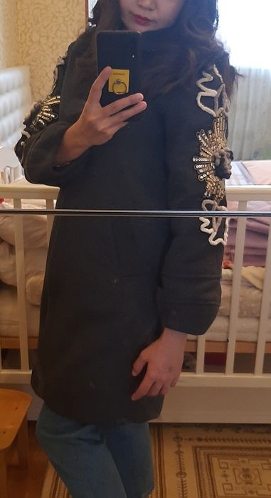 Пальто теплое с капюшоном