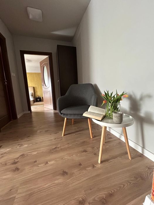 Un apartament altfel decât cele clasice de 2 camere/ 82 mp de spațiu/ lumină și confort.