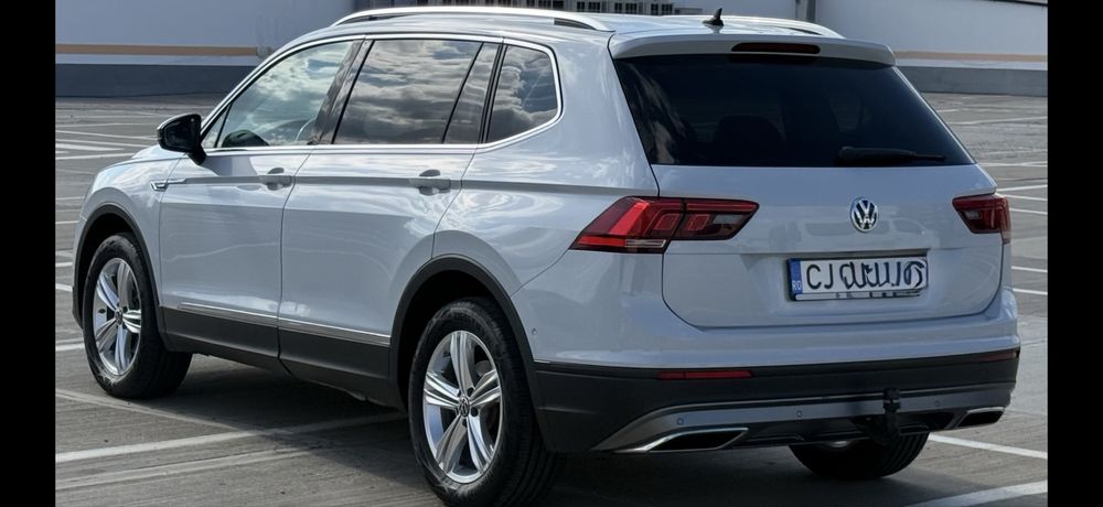 VW Tiguan Allspace 4 Motion cu 7 locuri,Navi, ACC,faruri matrix