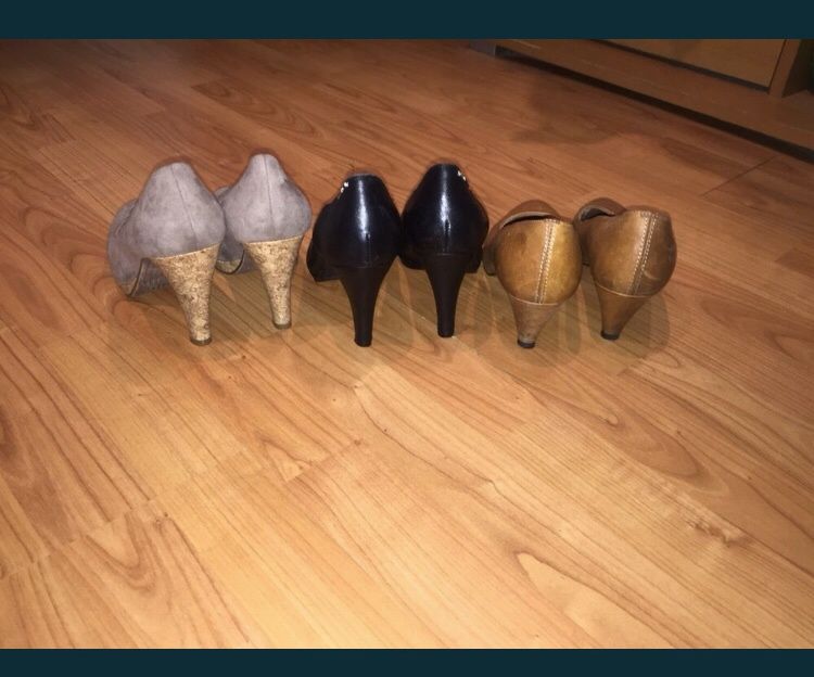 3 de Pantofi nr 37 de piele