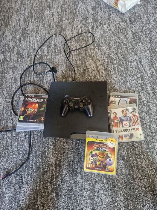 Vand PS 3  - 5 jocuri