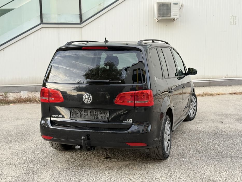VOLKSWAGEN Touran 2012 — imagine 4