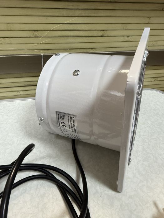 Безшумен изпускателен вентилатор за кухня