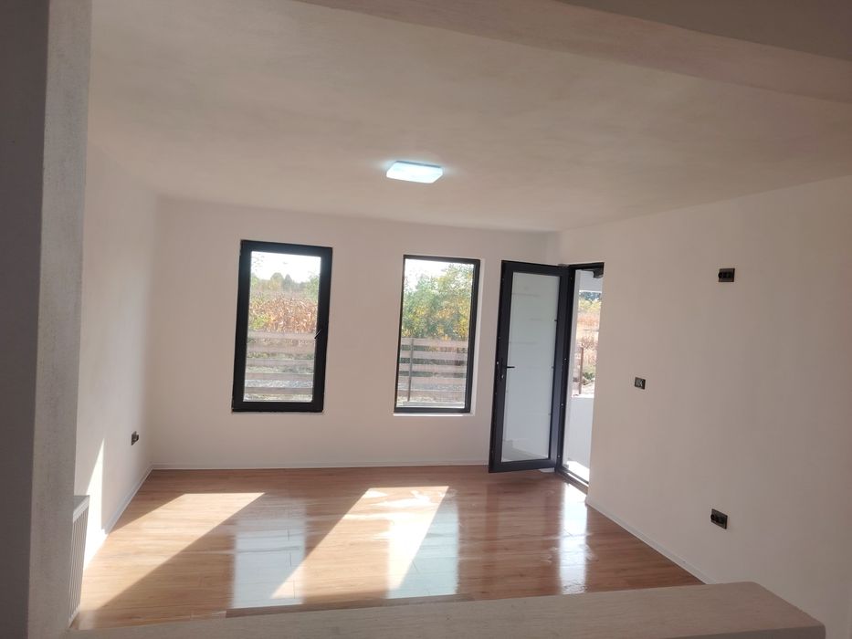 Casa de vânzare Țițești DN73