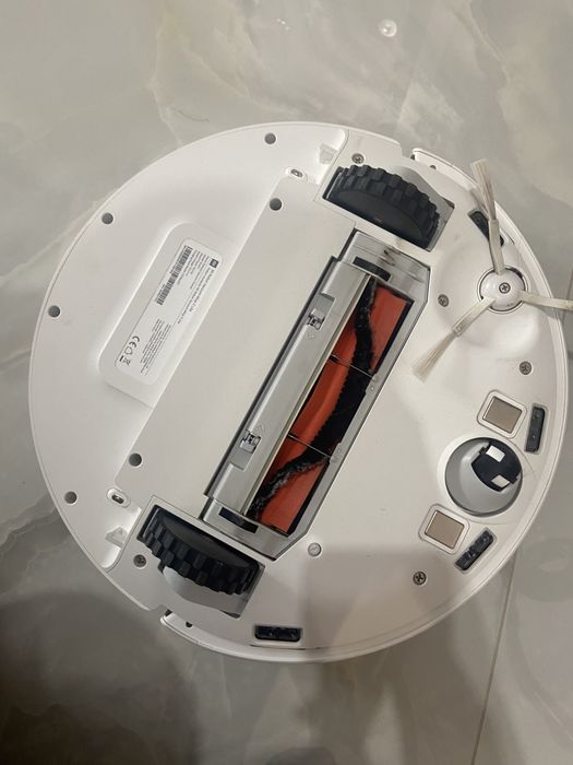 Продам робот пылесос Xiaomi mi mop