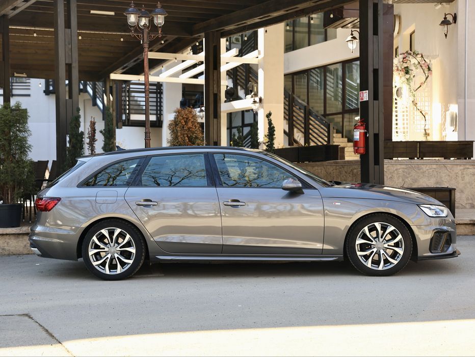 Audi A4 35 TDI Mild-Hybrid 3X S-Line / Virtual Cockpit / Matrix - 2021