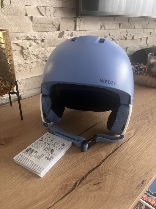 Детски ски обувки Lange, ски Atomic race, ски каски 2 броя