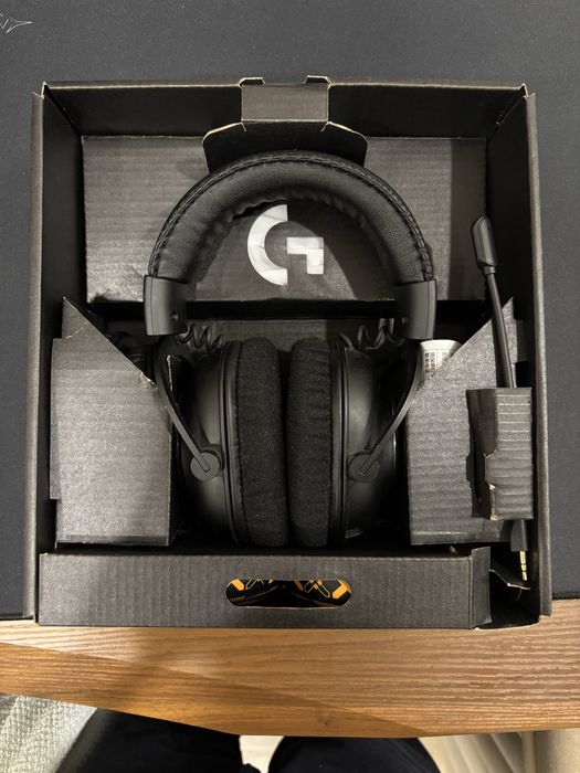 Наушники Logitech G Pro X