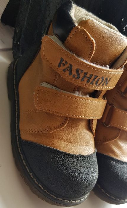 Продам осенние ботиночки