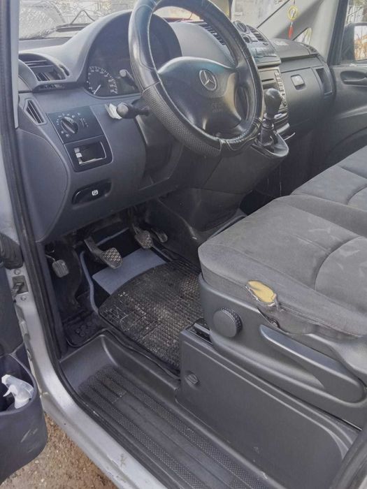 Vând Mercedes Benz vito 2011, 5+1 locuri