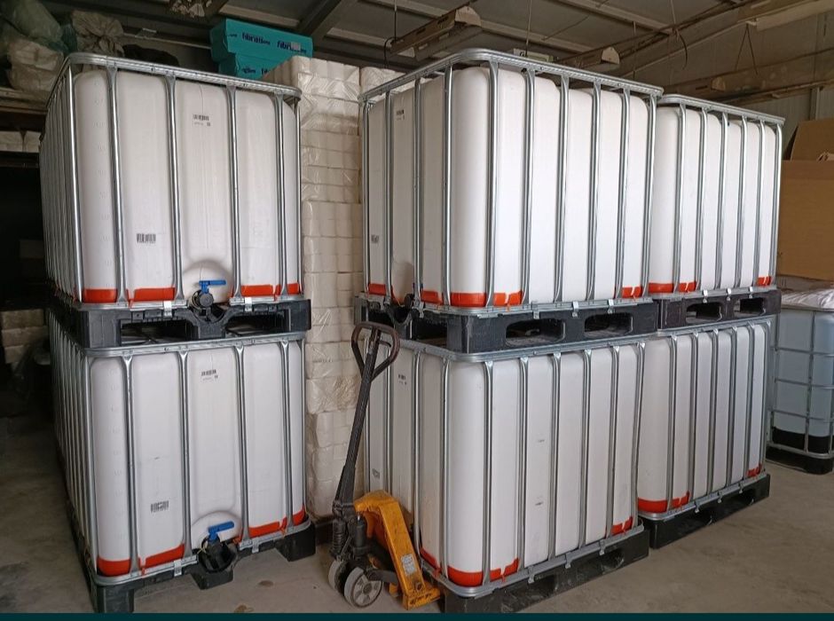 Бидони, IBC цистерни 1000л