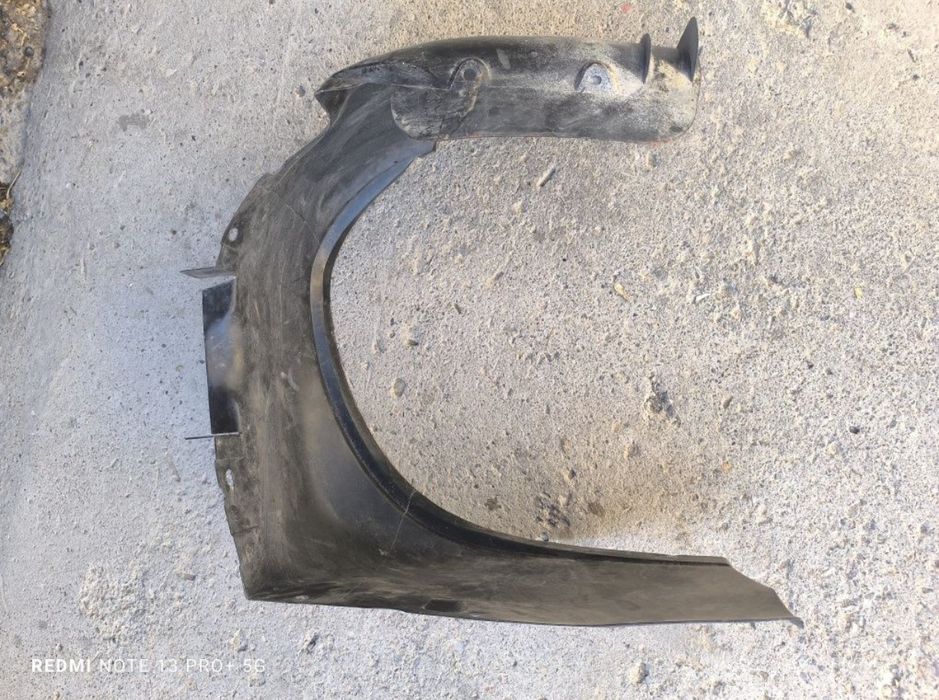 Подкрылок передний опель