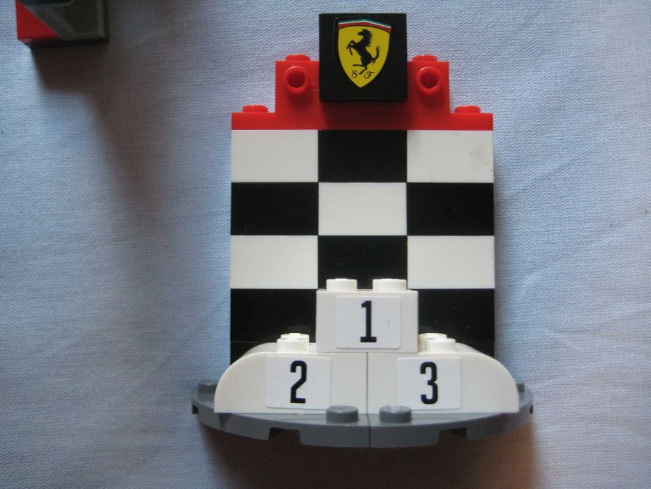 LEGO Shell V -Финална линия и подиум (40194)
