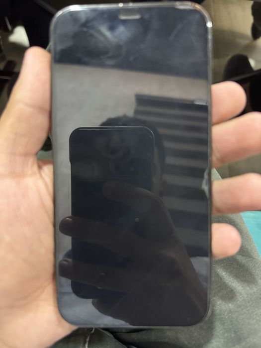 Iphone 12 pro sotiladi