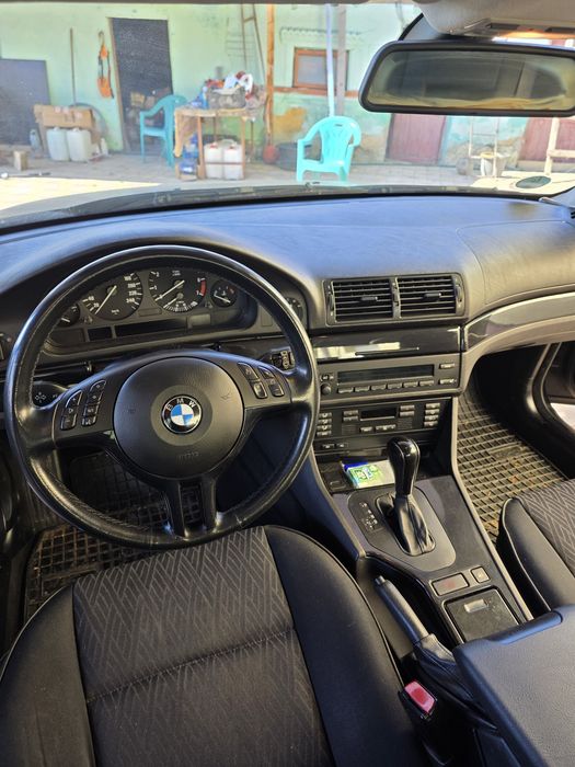BMW 525i automat