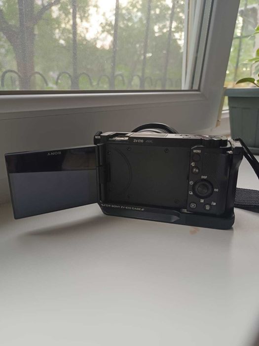Sony ZV-E10 + + Jupio