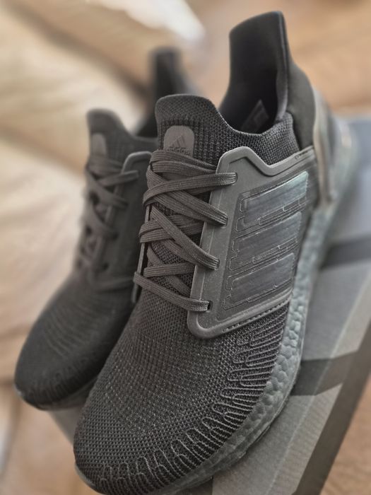 Маратонки Adidas ULTRABOOST 20