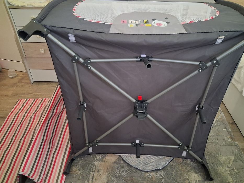 Детска кошара за игра Wunderkid Play, Сива
Детска кошара за