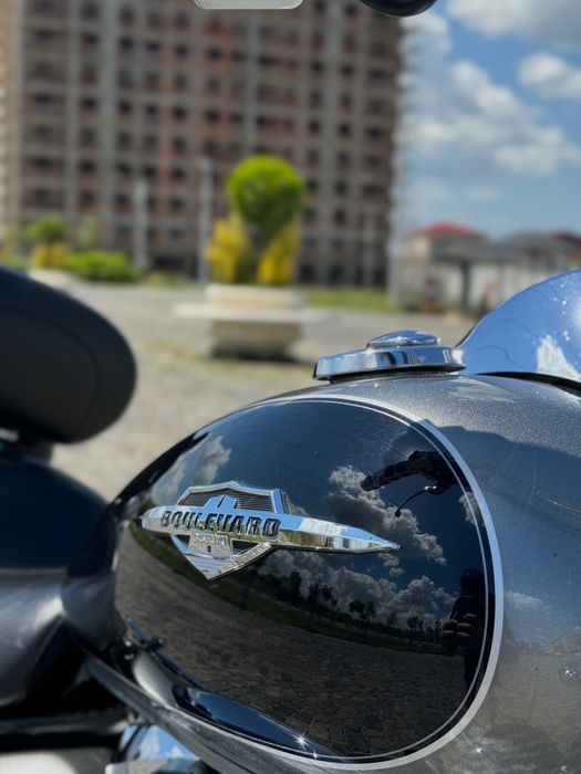 Suzuki Boulevard C50/Intruder C800