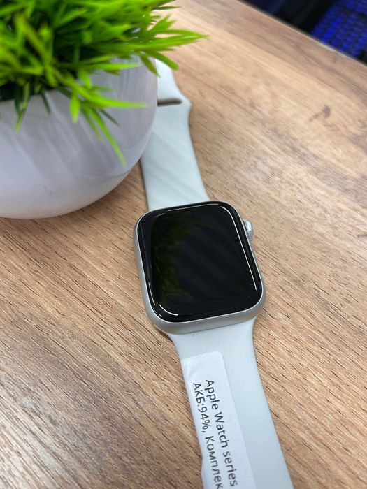 Apple Watch 8 series 45mm