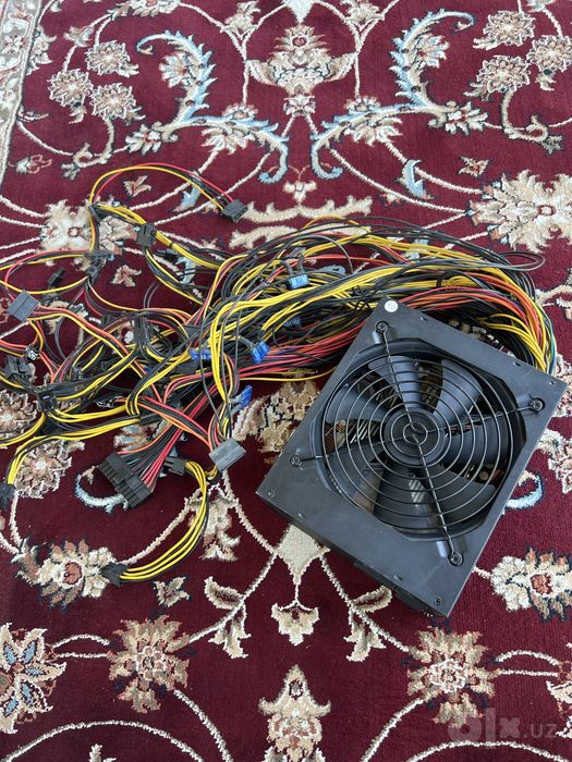 EZCOOL 1600W (80+ Gold) blok pitaniya