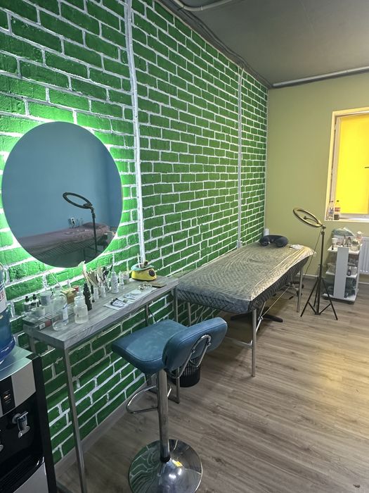 Сдам кушетку мастеру, студия наращивания