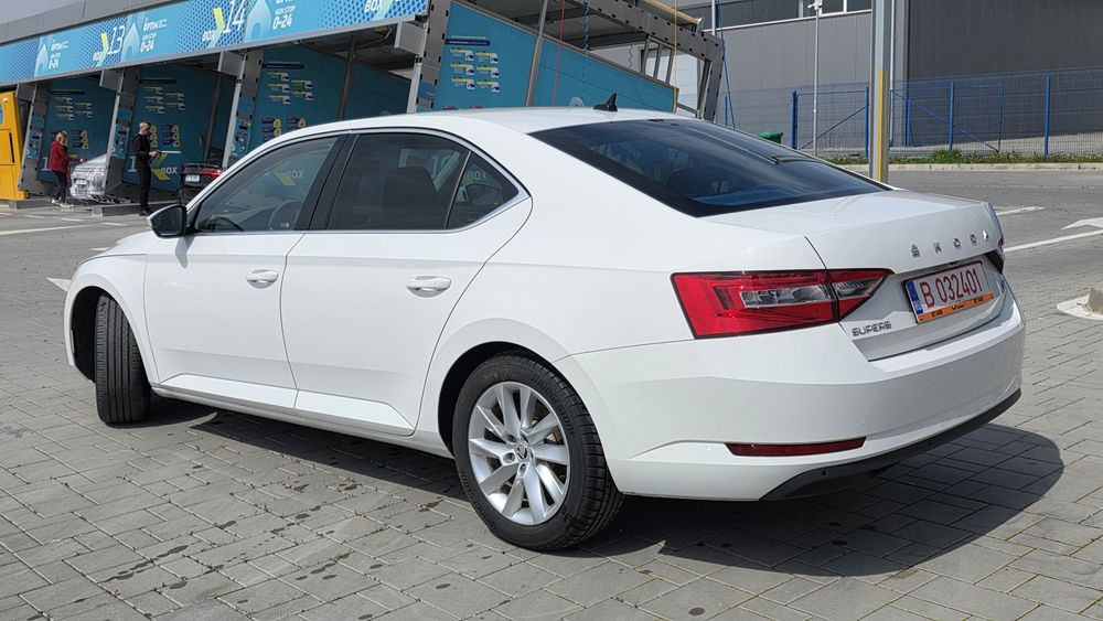 Skoda SuperbI 218 cp  2020 / - Digital Cockpit - DSG - Carte R.A.R. Romania emisa in 15.04.2026