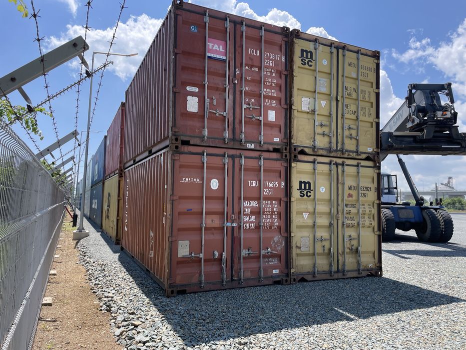 De vanzare container maritim/containere maritime.Pret total 1600€