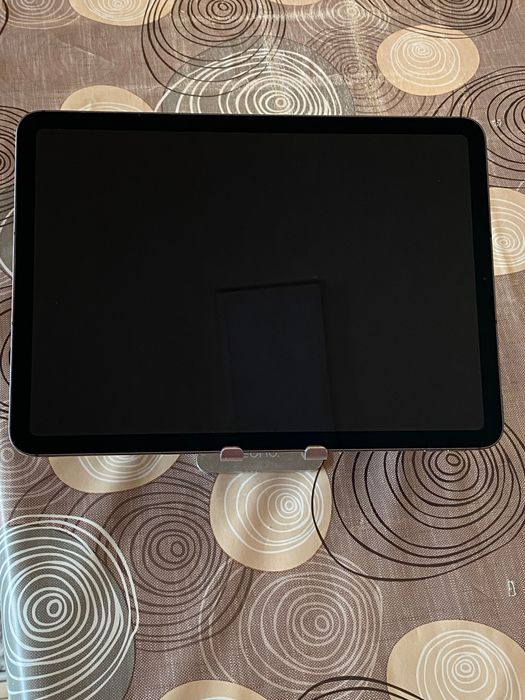 iPad Air 4 (2020) 64GB Wi-Fi + Cellular, 10.9”, stare foarte bună,