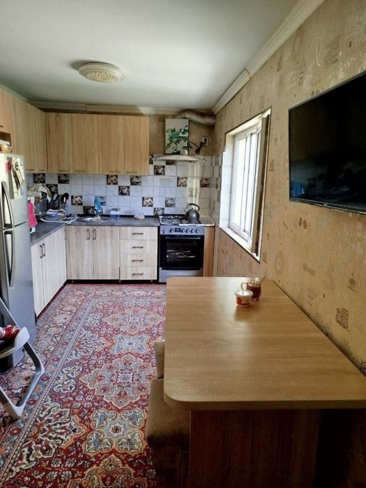 Yashnobod t. Kadishva bozor 4.37 sotu 7 xona