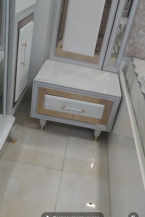 Хайтек спалние гарнитур