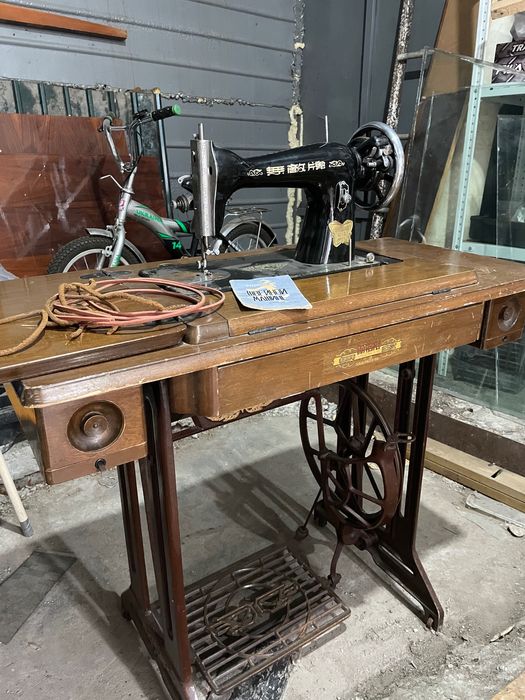 швейная машина. Антиквариат