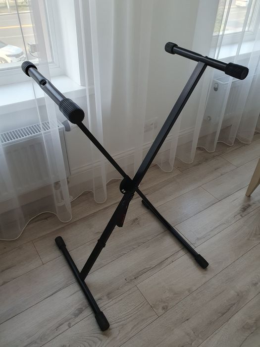 Синтезатор Yamaha PSR-E453 + прочная стойка Quick-A