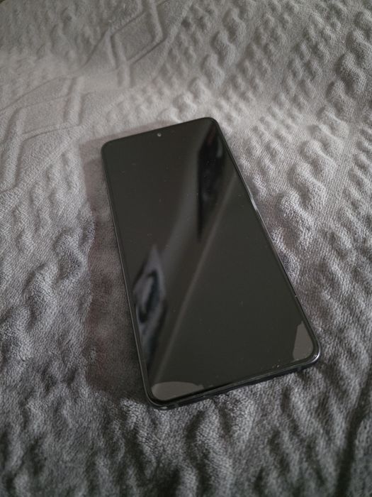 Samsung S21 FE 128 gb в хорошем состоянии