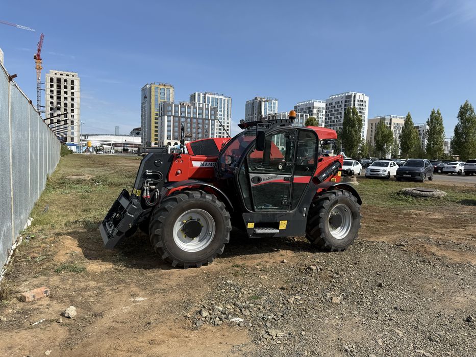 Телескопический погрузчик млт 738