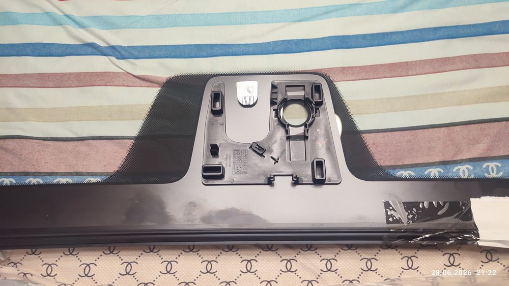 Лобовое стекло на Changan cs 55 plus